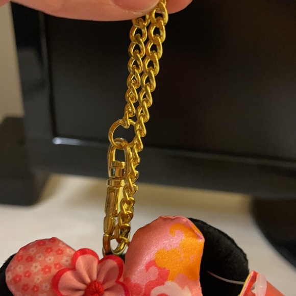 Disneyland Lunar Year Minnie Mouse plush keychain - Picture 5 of 5